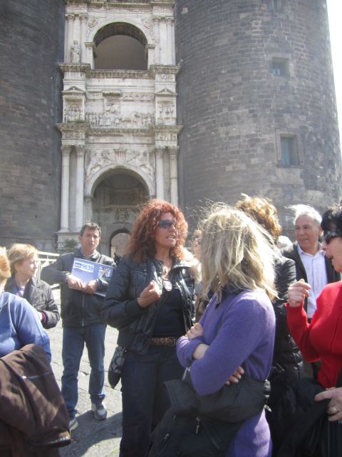 Naples: Guided Walking Tour - Church stops: Gesu Nuovo and S. Chiara details that click