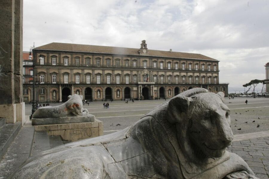 Naples: Historic Center Guided Tour with Underground Ruins - Spaccanapoli Churches and Squares: San Domenico Maggiore to Santa Chiara