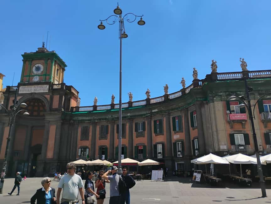 Naples: Historic Center Tour & Veiled Christ Entry Ticket - Meeting in Piazza Dante: how to keep it smooth