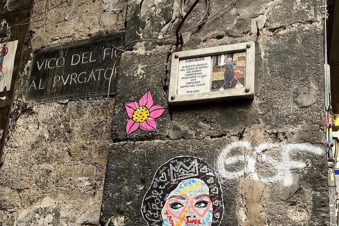 Naples Historical Center walking tour (2hrs) - Gesù Nuovo and Santa Chiara: Two Churches, Two Moods