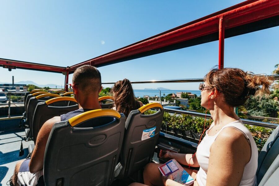 Naples: Hop-on Hop-off Bus Tour 24-Hour Ticket - Finding Stop 1 Outside Castel Nuovo (Piazza Municipio)