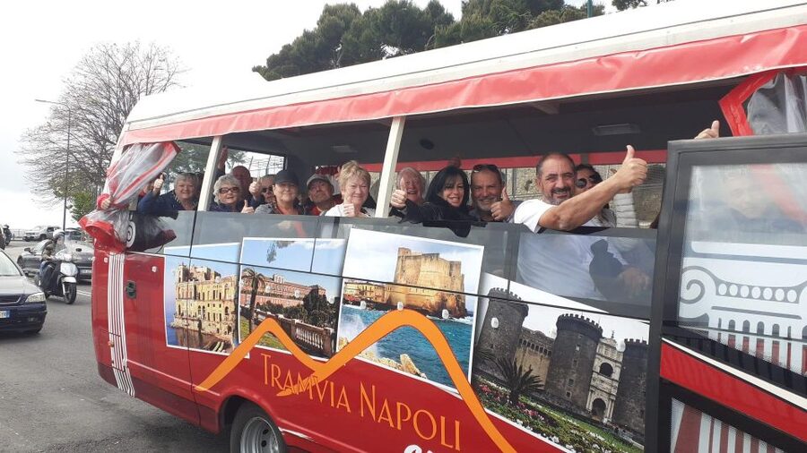 Naples: Hop-On-Hop-Off Bus Tour of Naples - A practical itinerary for your hop-off wander time