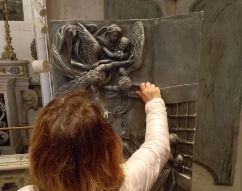 Naples: Masterpieces of Caravaggio Guided Walking Tour - Timing, pace, and group size for a smooth 3-hour walk
