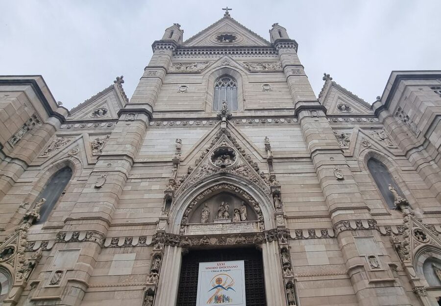 Naples: Monuments and Historic District Self-Guided Tour - Duomo di St. Gennaro, miracle lore, and what to listen for