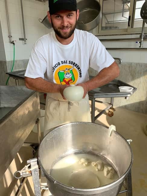 Naples: Mozzarella experience - Why This Naples Mozzarella Experience Feels Different