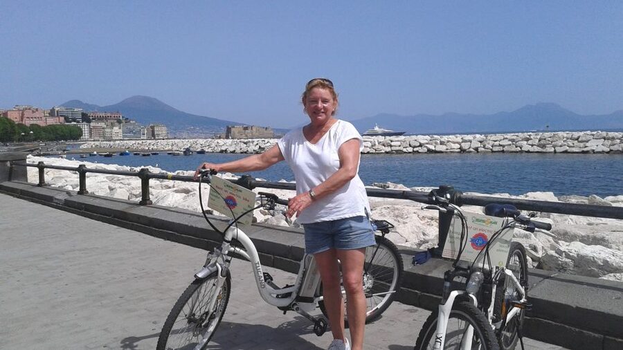 Naples: Panoramic E-Bike Tour - Castel Nuovo and Piazza del Plebiscito, classic Naples in one loop