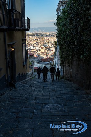 Naples Panoramic Walking Tour: From the Hills to the Center - Scenic stairways that connect Vomero to the historic center