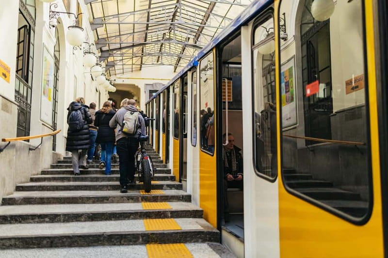 Naples: Panoramic Walking Tour with Funicular - The Gulf of Naples panorama, Capri, and the Sorrento peninsula