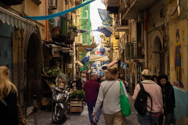 Naples: Pasta, Wine & Authentic Food Tour - Chiaia Wine Bar and Aperitivo Culture: How to Enjoy the Sip Without Guessing