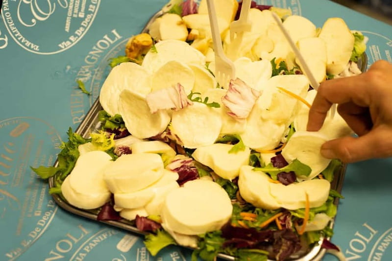 Naples: Pasta, Wine & Authentic Food Tour - Pasta Dinner Near Castel dell’Ovo: The Comfort Food Finale