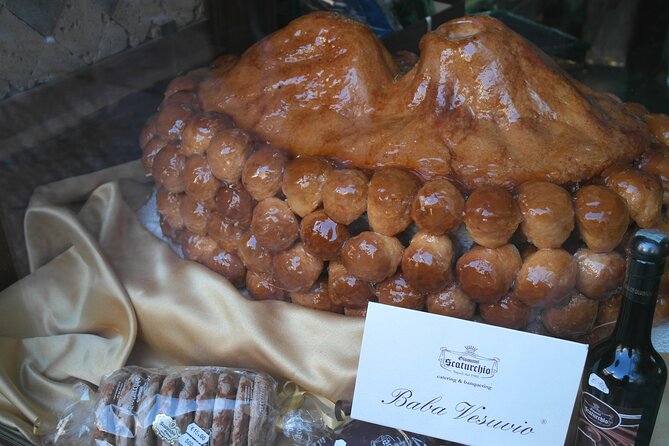 Naples Photo and Street-Food Walking Tour - Via San Gregorio Armeno, Nativity Crafts and Photo Opportunities