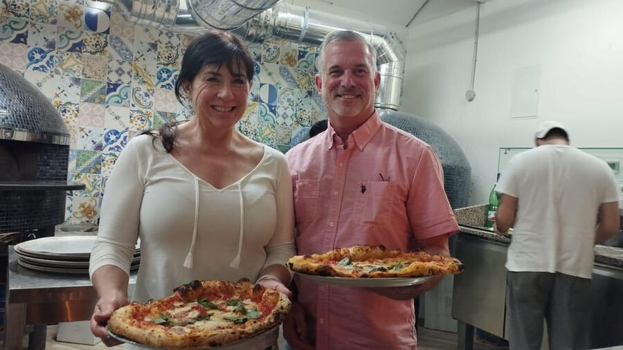 Naples: Pizza Making Class with Neapolitan Chef and drink - Key highlights you should know