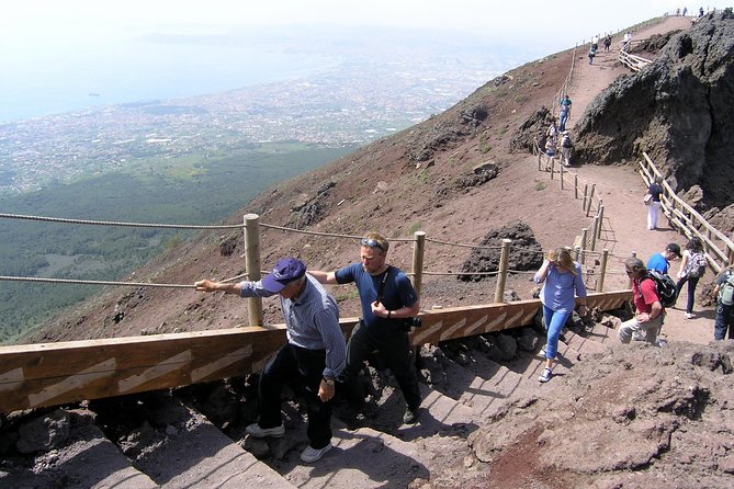 Naples: Pompeii & Mt Vesuvius All-Inclusive Small Group w/ Lunch - Logistics that can save you time at the start and end