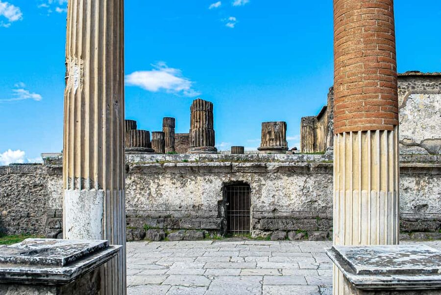Naples: Pompeii Skip-the-Line Ticket with Round-Trip Bus - Priority Entrance: Fast-Track, Less Waiting, Better Flow