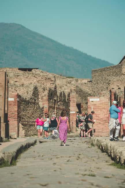 Naples: Pompeii Skip-the-Line Ticket with Round-Trip Bus - The Bus Ride: Reserved Seats, Direct Transfer, Short Time Cost