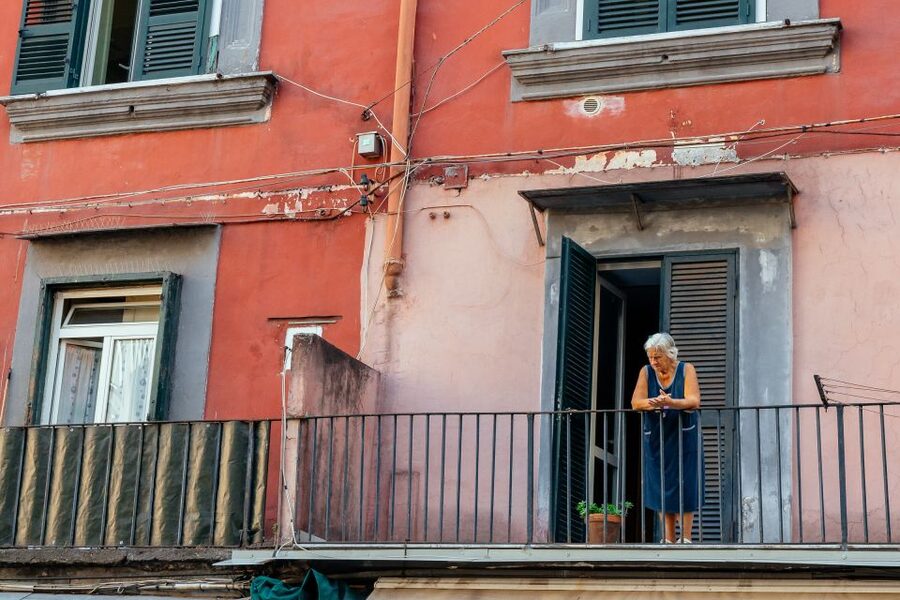 Naples: Private Tour with Locals – Highlights & Hidden Gems - Pace and walking: what your feet should expect