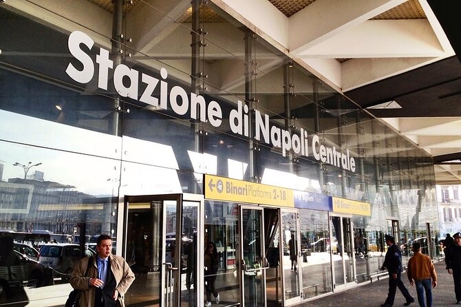 Naples: Private transfer to Sorrento - The pickup handoff: what you should expect at Naples arrival