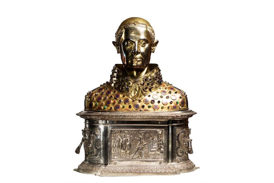 Naples: Royal Chapels & Treasure of St. Gennaro Ticket - What the audio guide adds: Toni Servillo, Nunzia Schiano, Patrizio Rispo, and more