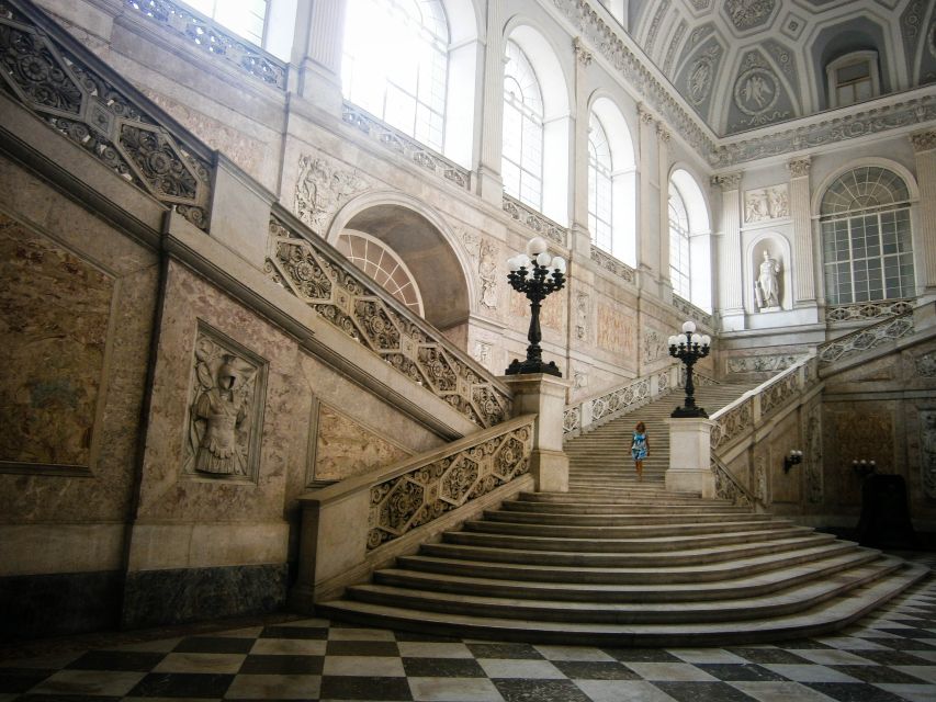 Naples: Royal Palace and Spanish Quarter Private Tour - Galleria Umberto I: The Right Kind of Break in the Middle of the Day