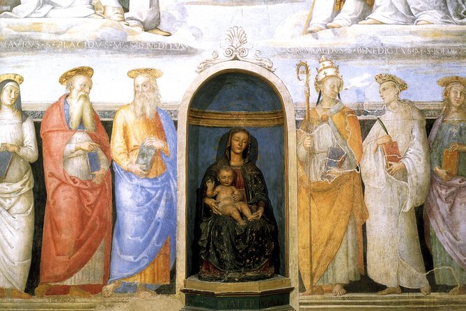 Naples: Saint Chiara Cloister and Velied Christ Guided Experience - A quick, beautiful Naples reset in the historic center