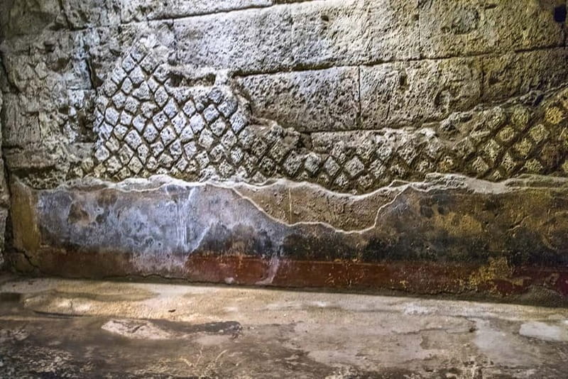 Naples: San Lorenzo Maggiore and Neapolis Sotterrata Ticket - Audio guide and the optional €2 guided tour