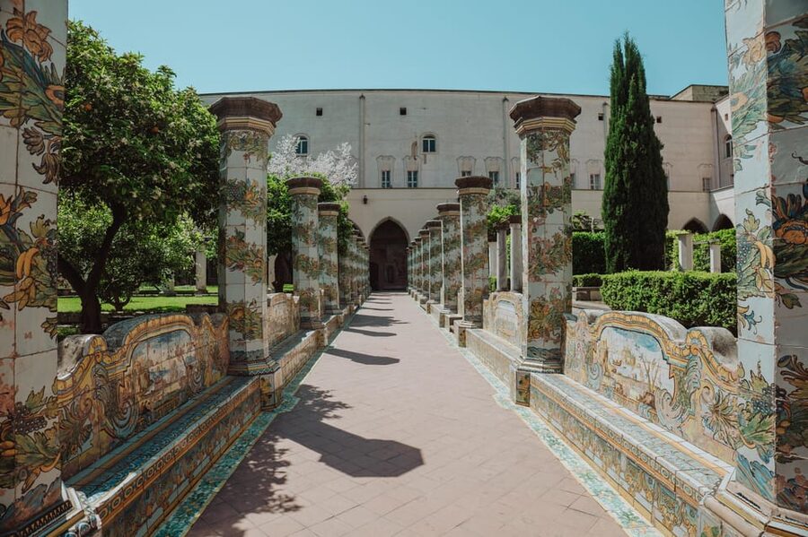 Naples: Santa Chiara Cloister Guided Group Tour - Key things that make this tour work