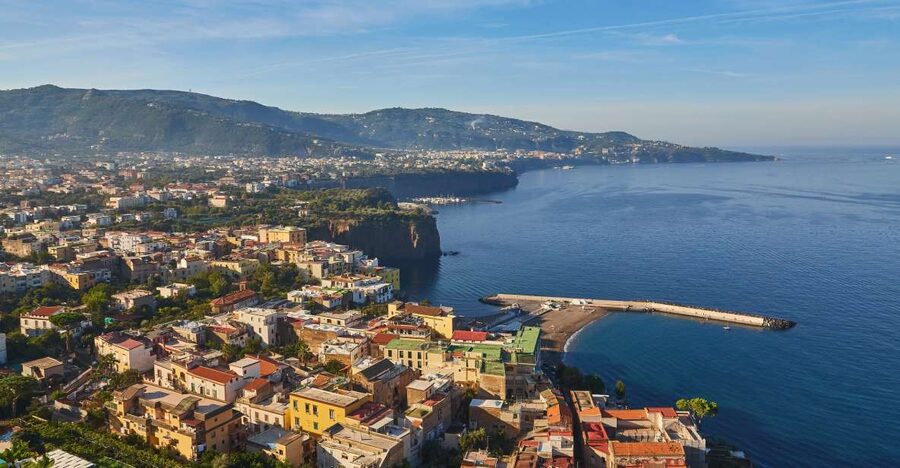 Naples: Sorrento and Pompeii with lunch & tickets included - Lunch in Pompeii: how the break fits your sightseeing day