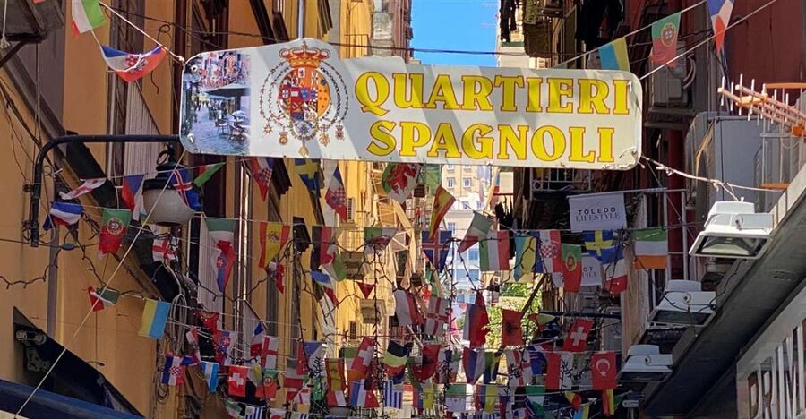 Naples: Spanish Quarters Walking Tour - Quartieri Spagnoli 101: San Ferdinando, Avvocata, Montecalvario