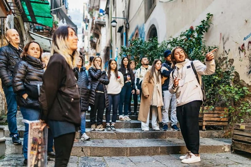 Naples: Street Art & History Tour in the Spanish Quarters - Getting started at Piazzetta Matilde Serao, 2, and why it’s smart