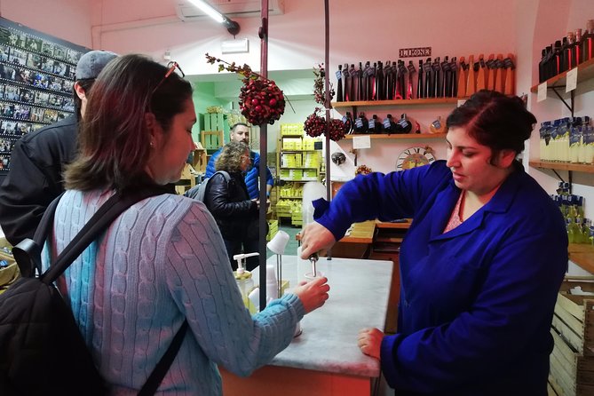 Naples: Street Food and Sightseeing Tour with Local Expert - Piazza Bellini: Greek Walls, student energy, and your first bite