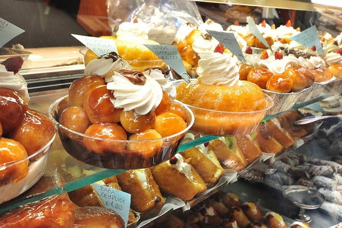 Naples Street Food Experience with local guide - Small Group Tour - Galleria Umberto I: the fancy corridor that links it all