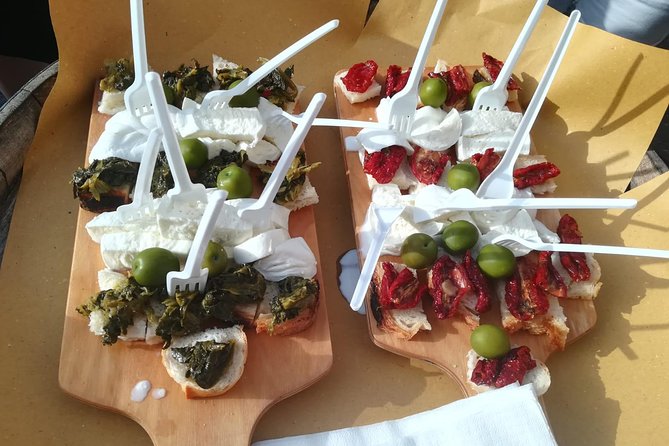 Naples Street Food Tour with Foodie Guide around Historical Center - Piazza Dante to Piazza Bellini: tarallo, nightlife energy, Greek ruins stories