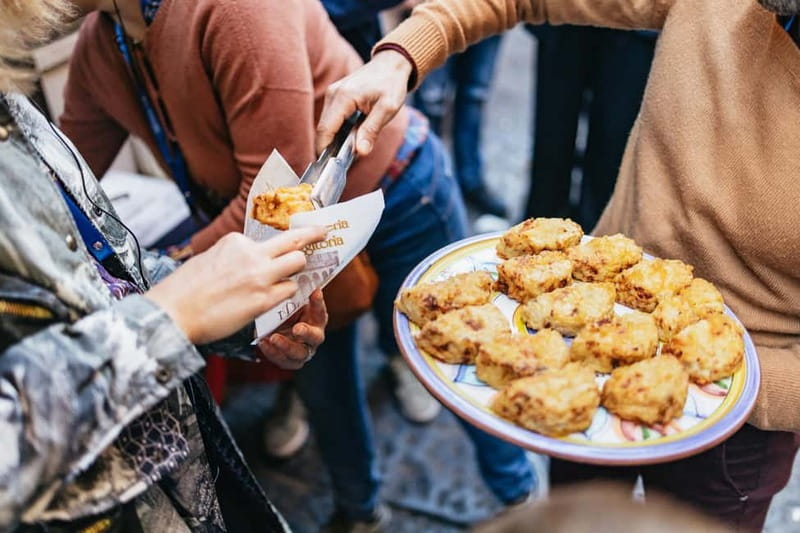 Naples: Street Food Walking Tour with Local Guide - Santa Chiara and San Pietro a Maiella, history you pass on the way