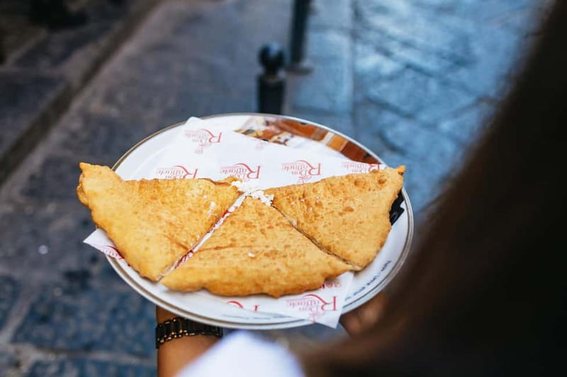 Naples: Street Food Walking Tour with Local Guide - Fresh mozzarella in a salumeria, then limoncello at the source