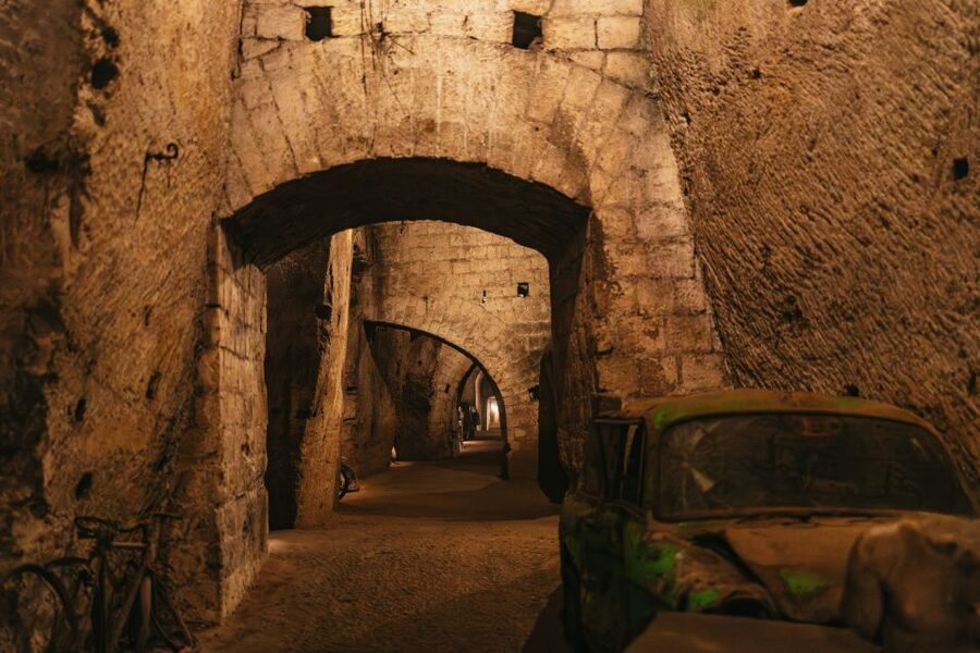 Naples: The Bourbon Tunnel Guided Tour with Entrance Ticket - Bourbon Tunnel underground, and why it feels different