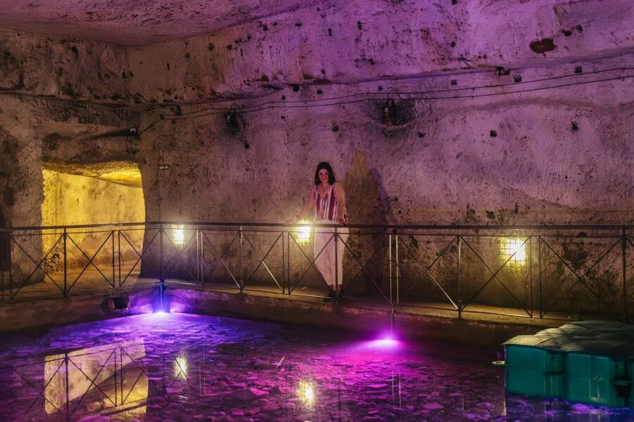 Naples: The Bourbon Tunnel Guided Tour with Entrance Ticket - Via delle Memorie option: the tuff route and the extra stairs