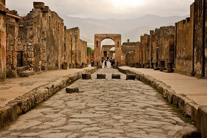 Naples to Sorrento with Pompeii guided tour or Vice Versa - Real-world resilience: when plans go sideways