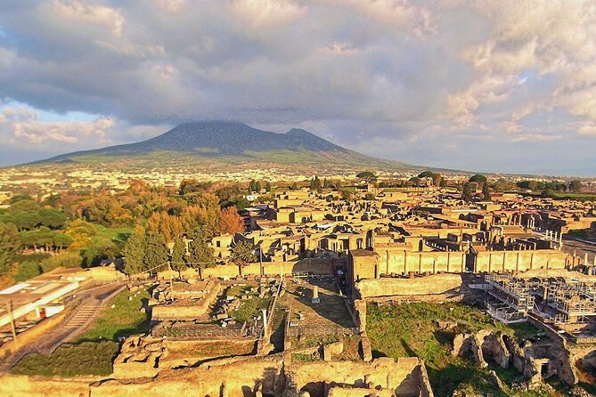 Naples transfer to Pompeii guided tour and Back - Key highlights (the stuff that really matters)