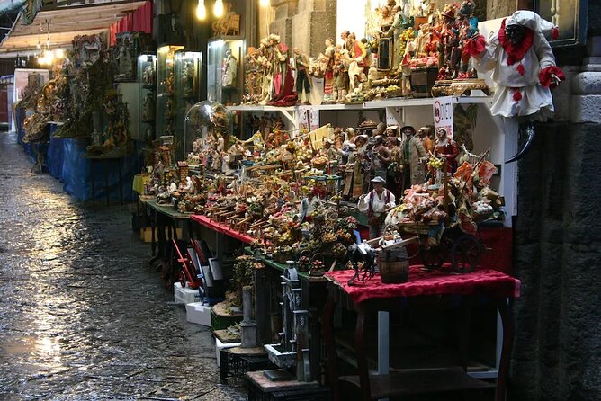 Naples Underground & Highlights Tour – Small Group Experience - Spaccanapoli walk: above-ground charm with church and street context