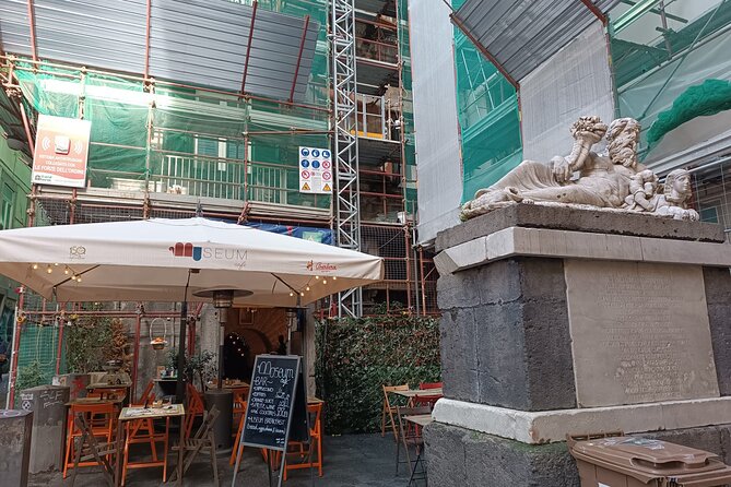 Naples: Walking Tour of the Historical Center - Key things you will notice on this Naples walking tour