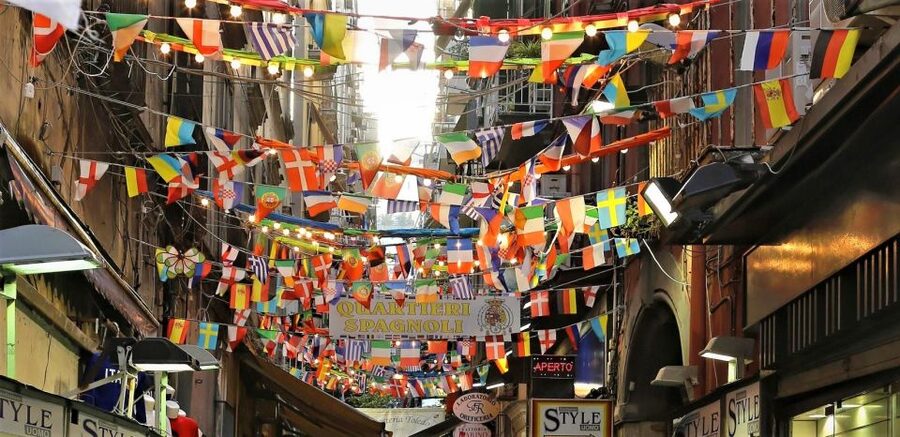 Naples Wine Tour with Sommelier - Small tips for a smoother Naples wine-and-streets day