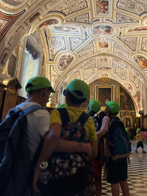 Napoli: Entrance Tickets to Sant'Anna dei Lombardi Complex - Walking into the monumental complex: the setup that helps you see