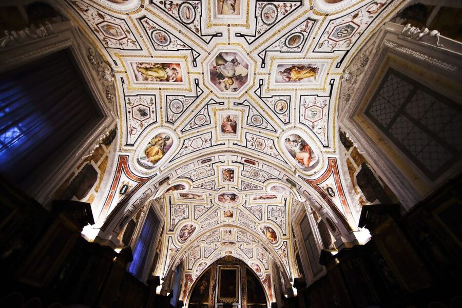 Napoli: Entrance Tickets to Sant'Anna dei Lombardi Complex - Using the app audioguide the right way (and bringing the right gear)