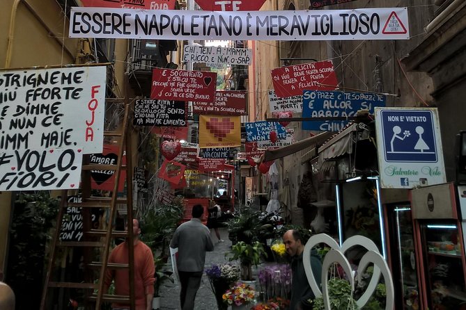 Napoli Sight Eating Walk: Food and Sight Tour - Spaccanapoli and the Veiled Christ: the 30-minute anchor