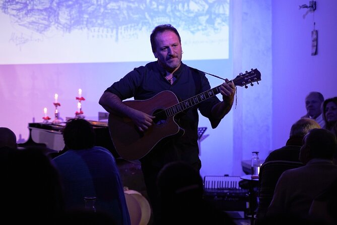 Napulitanata: Traditional Neapolitan Music Concert Ticket - What happens during the 9:00 pm concert (and what to watch for)