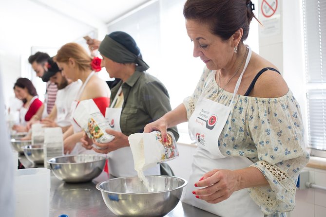 Neapolitan Pizzamaker for One Day - Key highlights worth your time