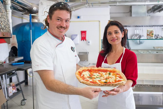 Neapolitan Pizzamaker for One Day - Why this Naples pizza class feels different from a typical cooking tour