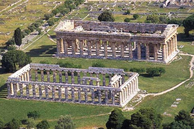 Paestum Greek Ruins - Life on the minivan: live commentary and a calmer day