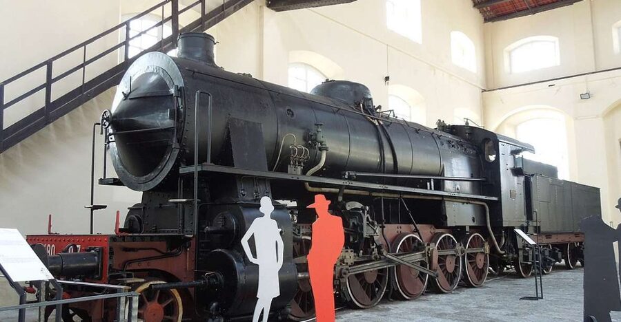 Pietrarsa Railway Museum Guided Tour & Transfer - Getting there by train from Naples or Pompeii (and why it’s worth it)