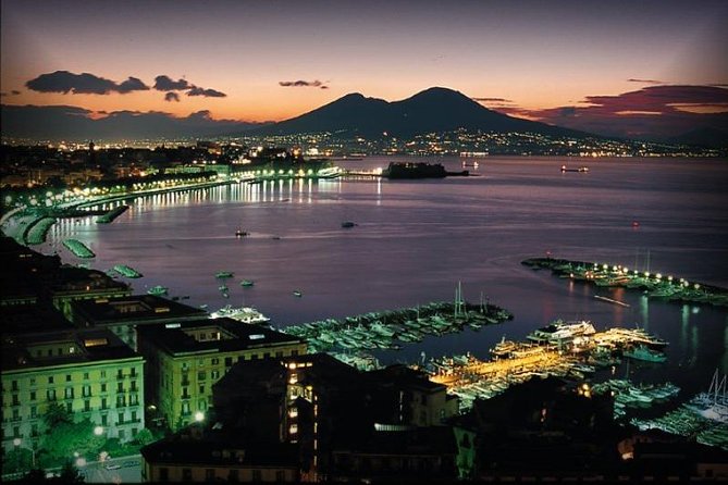 Pizza Tour | Vesuvius & Pompeii included pizza with driver - The 8:30 start and the 7-hour flow from Naples to Pompeii to Vesuvius